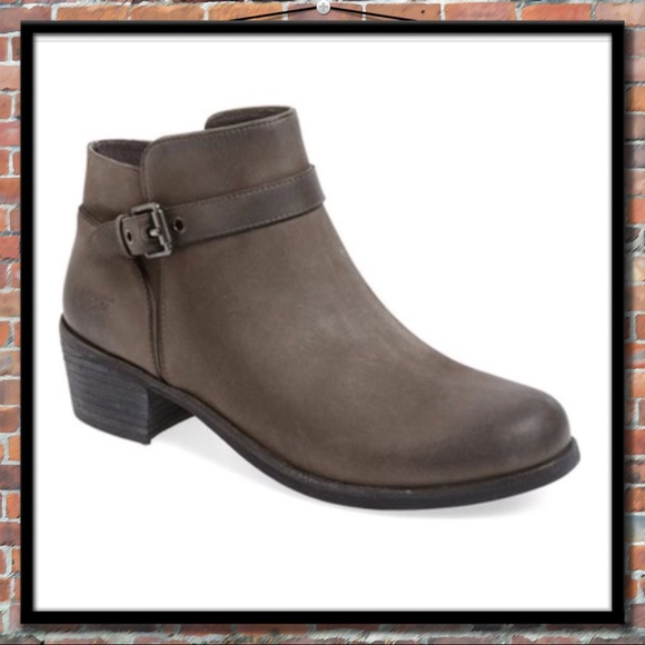 UGG Shoes - UGG Bellamy Rugged Leather Boots
